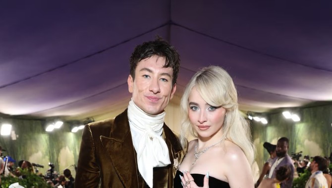 Sabrina Carpenter boyfriend now